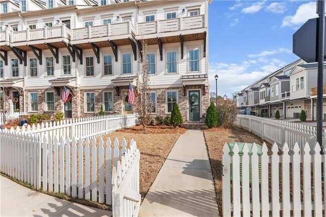 Photo - 1007 Croft Ln