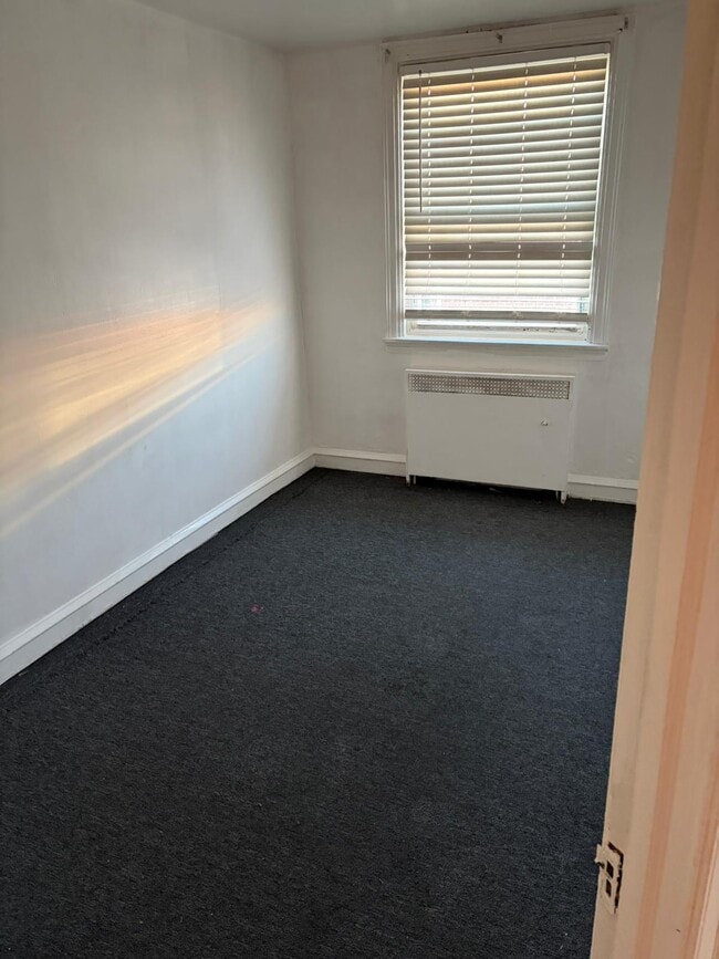 Photo - 7137 Castor Ave Unit 2nd Floor