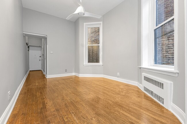 Photo - 120 E 83rd St