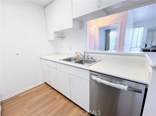 Photo - 19350 Sherman Way Unit 137