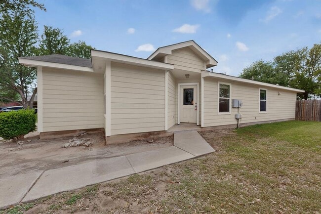 Photo - 13124 Maidenhair Tr