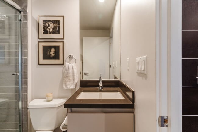 Photo - 6072 Pickford St Unidad 6072