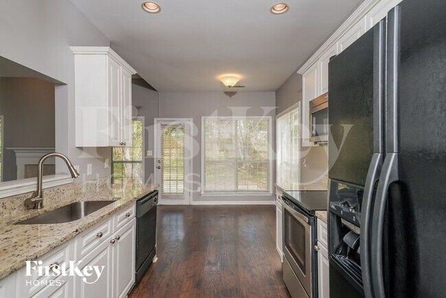 Photo - 633 Old Cahaba Dr