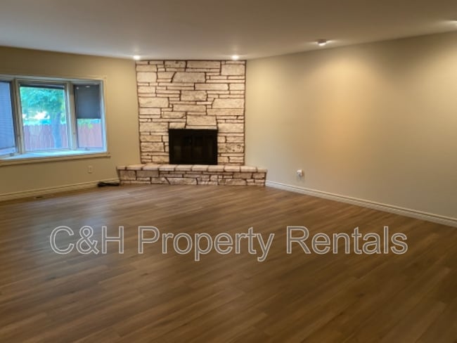 2080 Glasser Pl