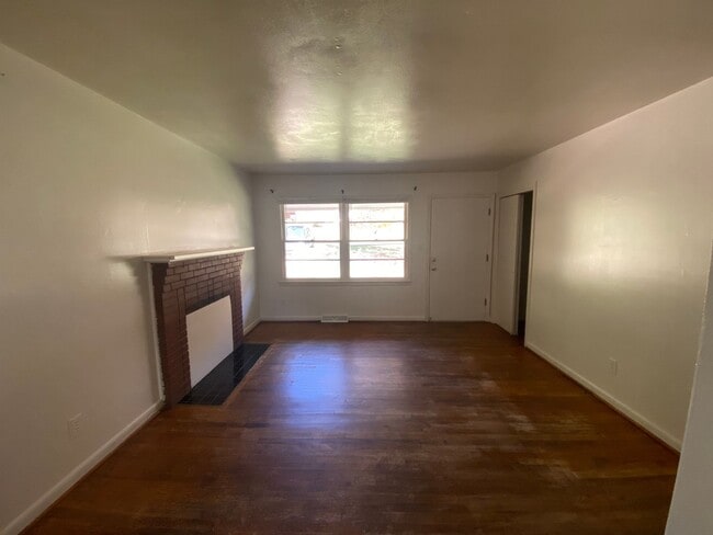 Photo - 1640 Lincoln Dr