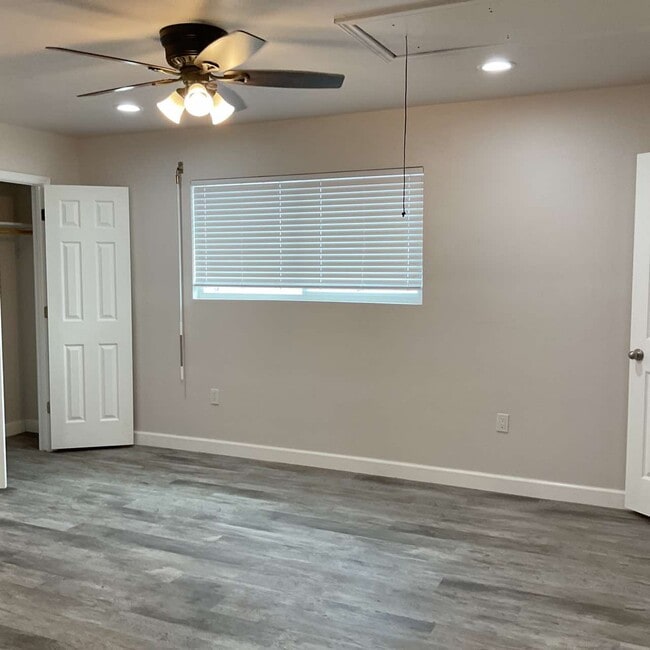 Photo - 15209 Cruiser St