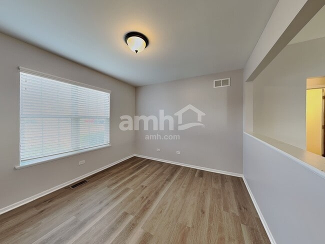 Photo - 318 Whitmore Trl