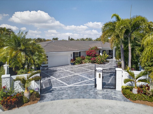 3109 NE 42nd Ct
