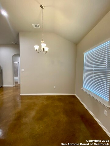 Photo - 1102 Burek Cross