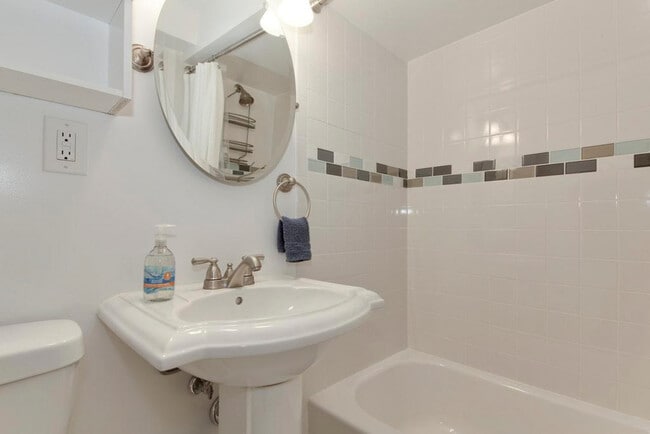 Photo - 1531 S Street Northwest-SI ID682P Unidad SI ID682P