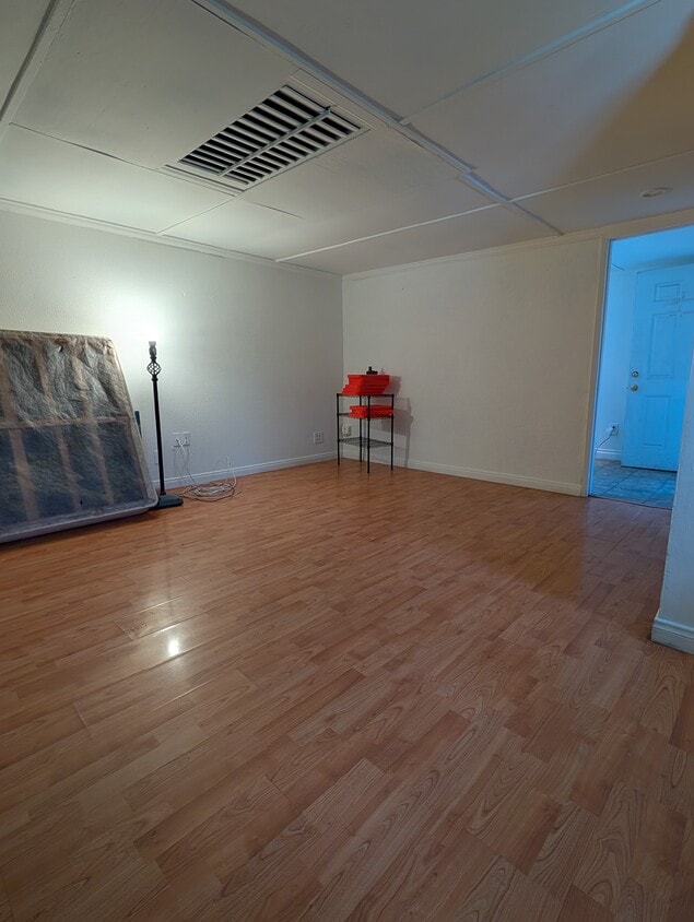 Main Room - 7781 Bently Ave (Garden Grove, CA)