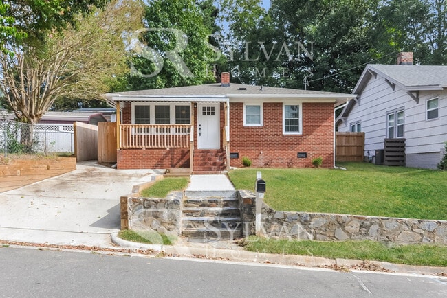 Photo - Enjoy living the good life in this 3 bedroom, 2.5 bathroom home