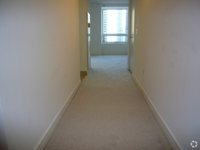 Building Photo - 512 N McClurg Ct Unit 1702 Rental