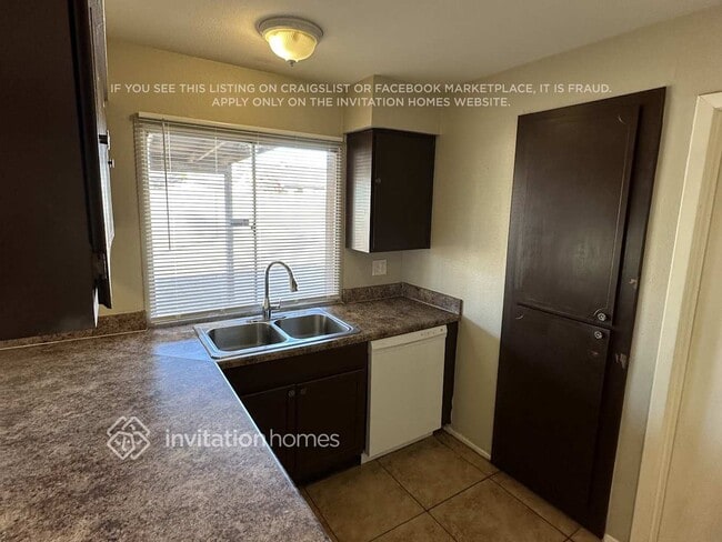 Photo - 8838 W Mercer Ln