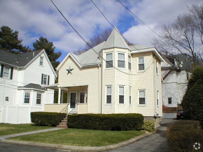 Building Photo - 17 Howie St Unit #1 Rental