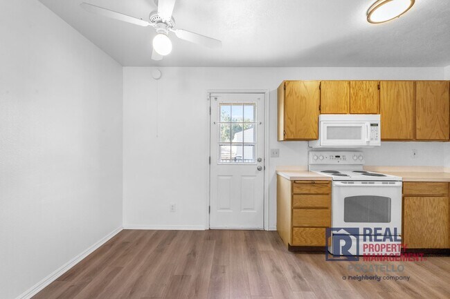 1215 Cottage Ave Unidad B