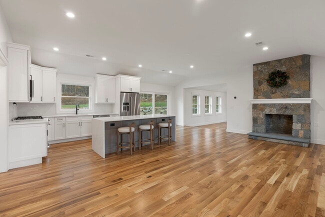 Photo - 52 Curtis Rd