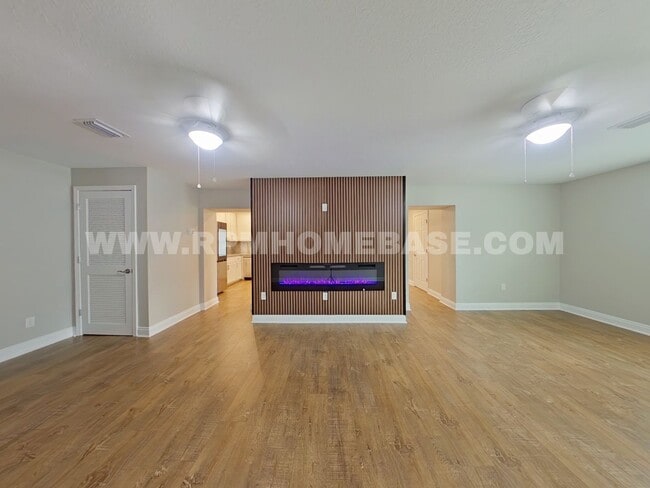 Photo - 147 Gillis Dr