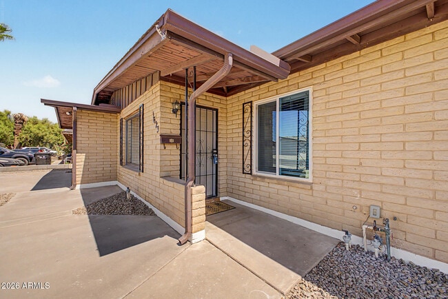 Photo - 1623 E Del Rio Dr
