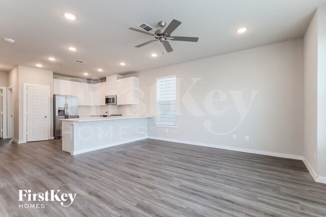 Photo - 18412 Idyllic Aly