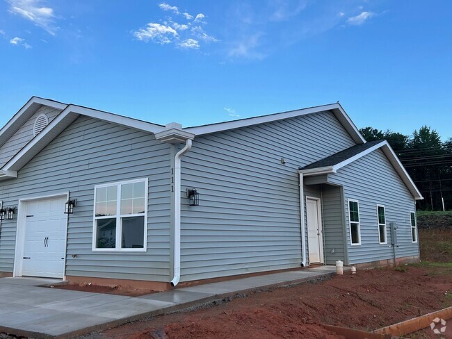 Building Photo - 111 Brawley Villas Pl Rental