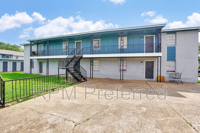 Building Photo - 427 Hollyvale Dr Rental
