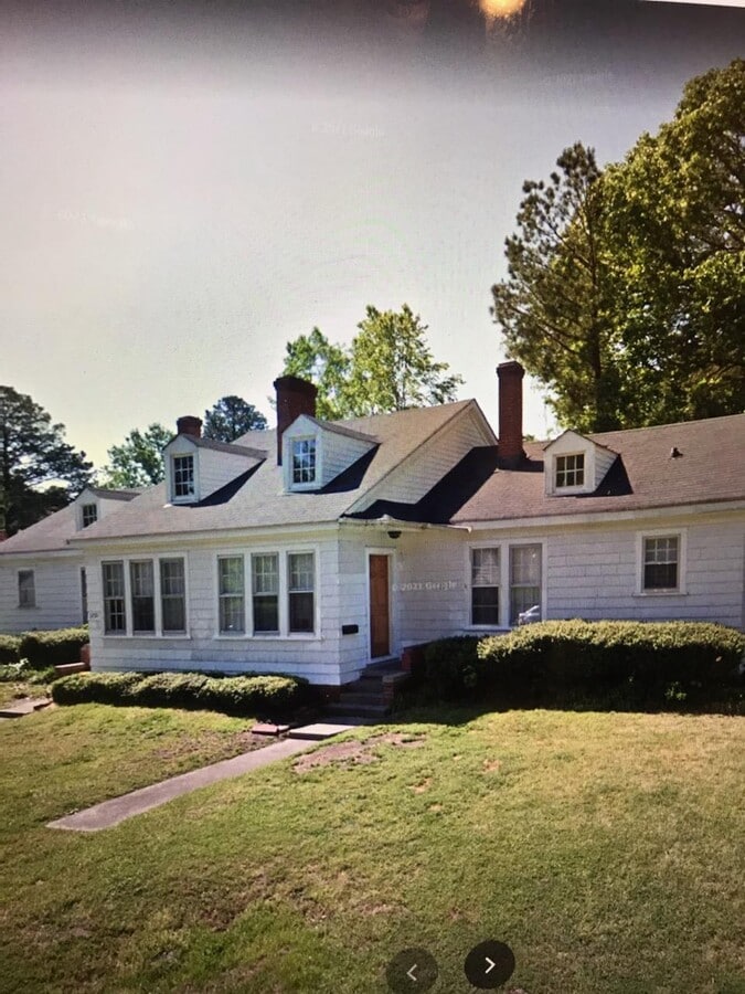 Photo - 1202 E 2nd St House