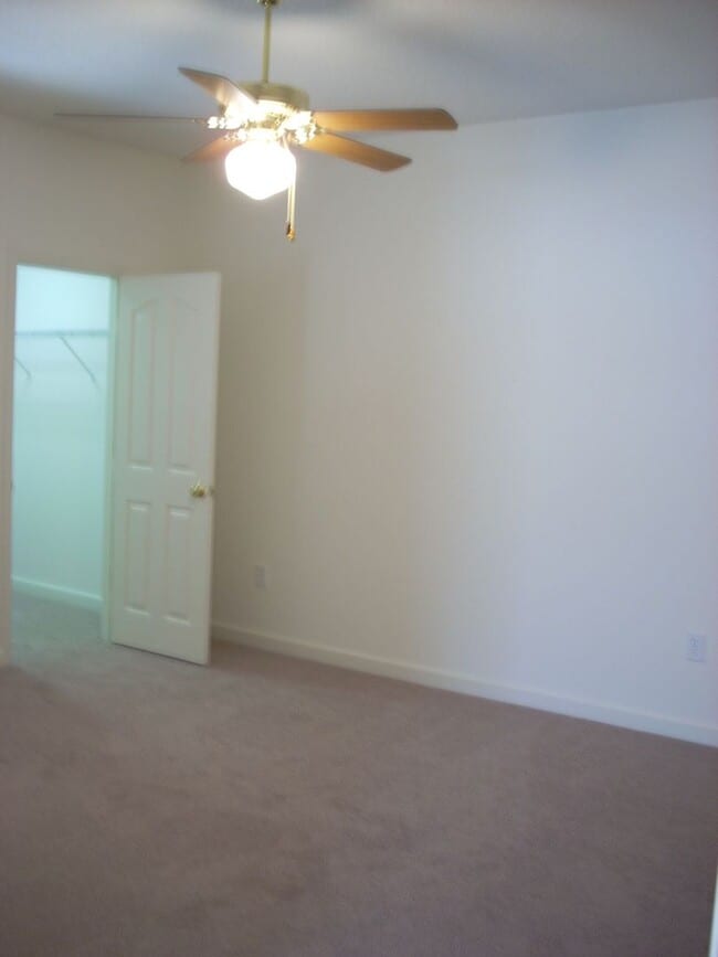 Photo - 1353SF 2BR 2.5BA w/garage