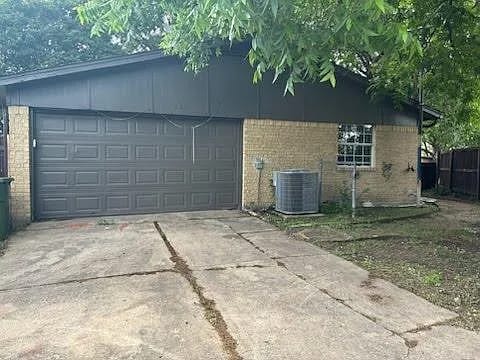 Photo - 228 Elmwood Dr House