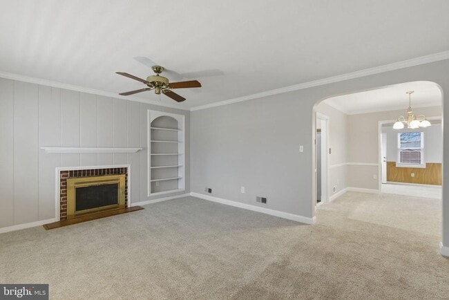 Photo - 9117 Smith Ave