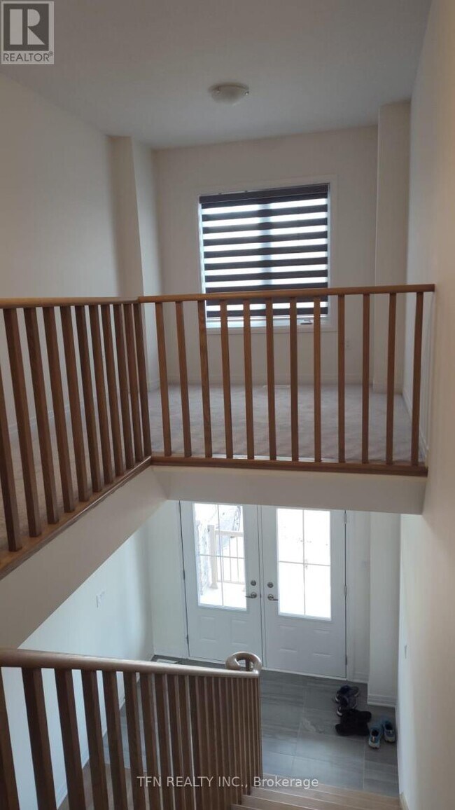 Photo - 199 Port Cres