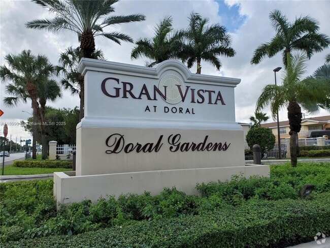 Building Photo - 4410 NW 79th Ave Unit 1C Rental