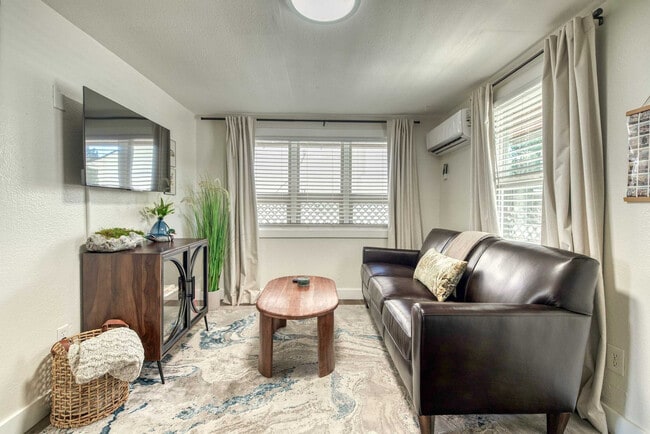 Photo - 2818 Rose Hill St Unidad ID1324052P