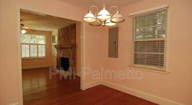 Photo - 1005 Wando St