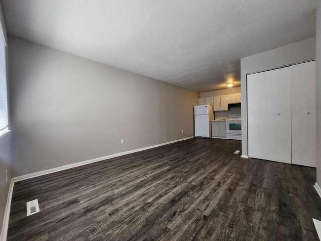 Photo - 4307 Ericson Dr Unit 4