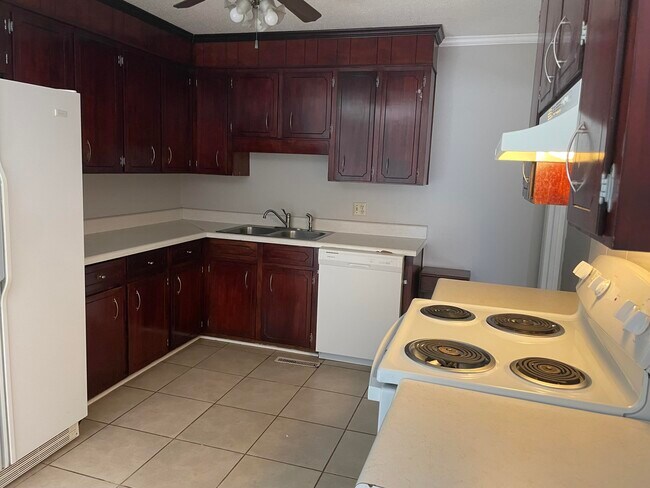 20 Leann Ct