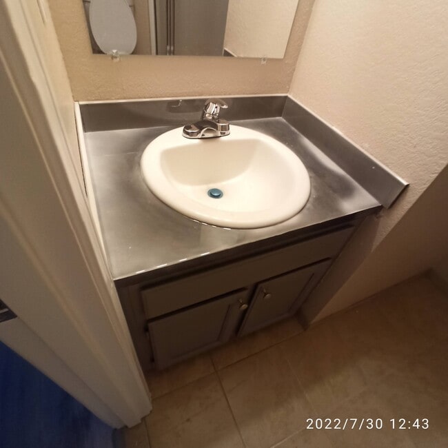 Bathroom 1 - 7605 Ridgewood Dr Unit B