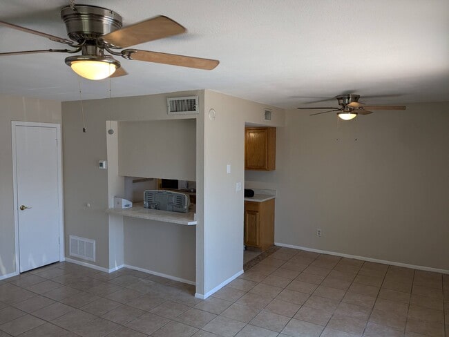 Building Photo - 5436 W Sheena Dr Unit 5436 Rental