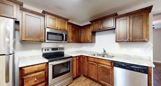 Photo - 102 Glen Valley Cir