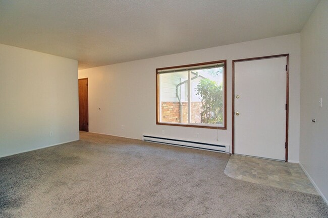 Photo - 8834 SE 9th Ave Unidad 8834