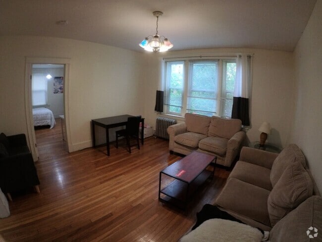 Building Photo - CHECK OUT THIS NICE 3 BED IN BROOKLINE!!! Rental