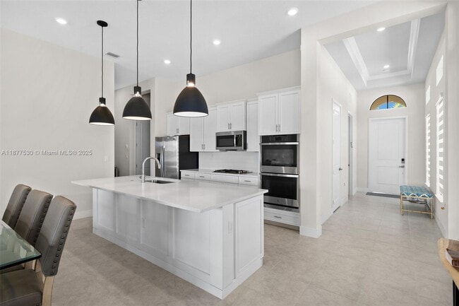 Photo - 7612 Knight St