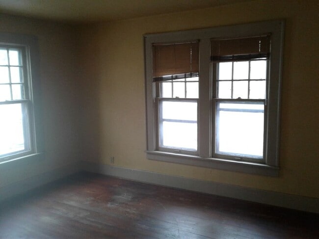 Photo - 2065 S 5th St