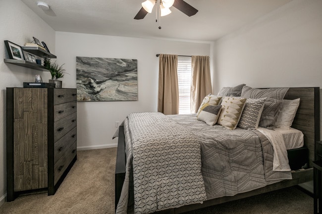 Photo - Landmark Apartments- AL