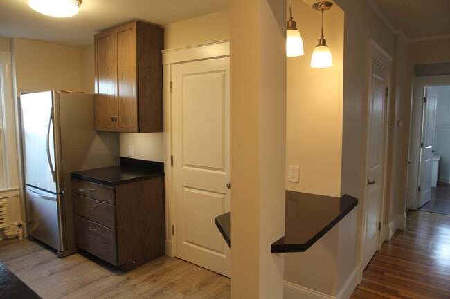 Photo - 84 Hathorne St Unit 1 rear