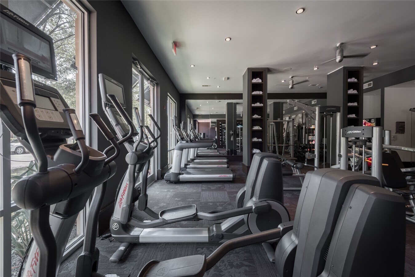 Photo - 2727 Brazos St