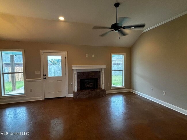 Photo - 221 Greenfield Ridge Dr