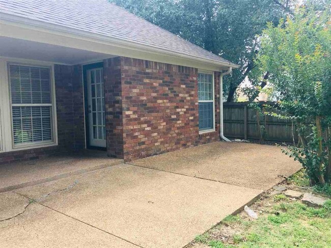 Photo - 479 Sanga Cir W