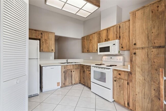 Photo - 419 Warrenton Rd