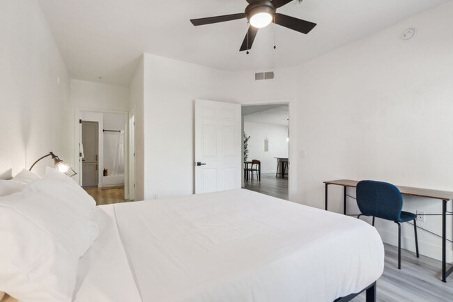 Photo - 6610 N 93rd Ave Unidad SI ID1055232P